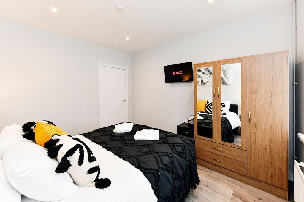 Just Stay Wales - The Teify, Deluxe Bungalow Swansea Exterior foto